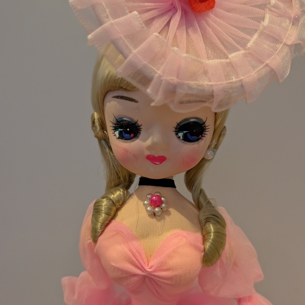 Vintage 60s Bradley Big Eyes Southern Belle Pink Doll with Hat - Picture 3 of 10